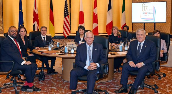 epa10963694 G7 foreign ministers (L-R) British Foreign Minister James Cleverly, German Foreign Minister Annalena Baerbock, US Secretary of State Antony Blinken, Japanese Foreign Minister Yoko Kamikawa, EU Foreign Minister Josep Borrell (Front), Canadian Foreign Minister Melanie Joly, Italian Foreign Minister Antonio Tajani (Front) and French Foreign Minister Catherine Colonna, pose for a photo at the beginning of session 1 of the G7 Foreign Ministers meeting at the foreign ministry's Iikura guesthouse in Tokyo, Japan, 08 November  2023.  EPA/TOSHIFUMI KITAMURA / POOL