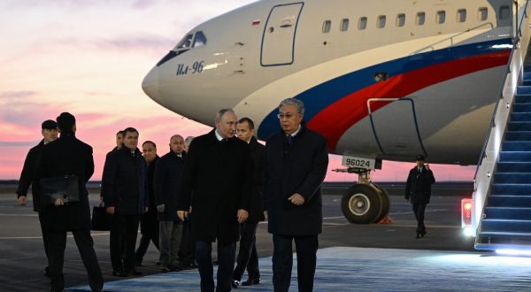 epa10965796 Kazakh President Kassym-Jomart Tokayev (R) welcomes Russian President Vladimir Putin (C) upon his arrival at Nursultan Nazarbayev International Airport in Astana, Kazakhstan, 09 November 2023. Putin is on an official visit to Kazakhstan, where he is expected to meet Kazakh President Tokayev to discuss bilateral cooperation and international issues.  EPA/PAVEL BEDNYAKOV/SPUTNIK/KREMLIN / POOL MANDATORY CREDIT