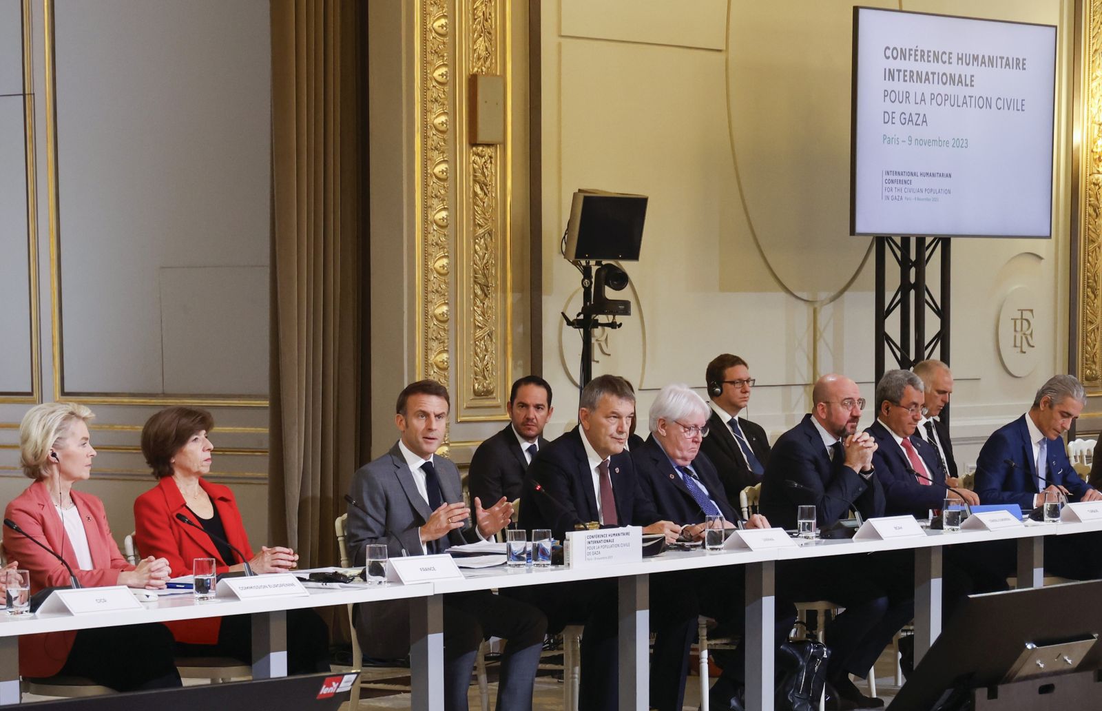epa10965863 French President Emmanuel Macron (3-L) speaks next to (from L) European Commission President Ursula von der Leyen, French Foreign, European Affairs Minister Catherine Colonna, Commissioner General of UNRWA Philippe Lazzarini and representatives from states, international organisations, businesses, development banks and NGOs during an international humanitarian conference for the civilian population in Gaza, at the Elysee Presidential Palace in Paris, France, 09 November 2023. Key international players will gather at the conference to determine a concrete plan of action to support civilians in Gaza. Thousands of Israelis and Palestinians have died since the militant group Hamas launched an unprecedented attack on Israel from the Gaza Strip on 07 October, and the Israeli strikes on the Palestinian enclave which followed it.  EPA/LUDOVIC MARIN / POOL  MAXPPP OUT