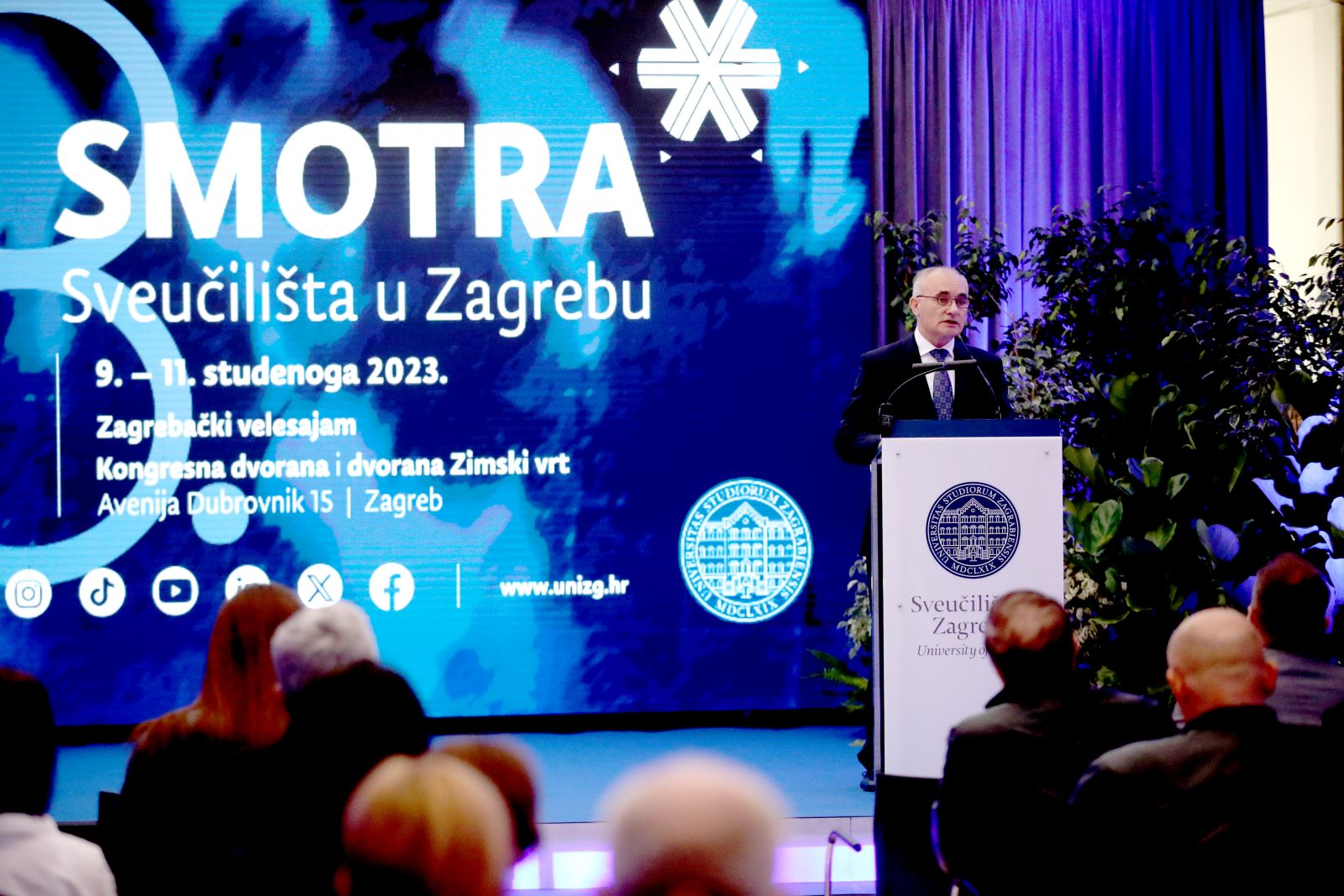 Zagreb, 09.11.2023. -  Rektor Sveučilišta u Zagrebu Stjepan Lakušić otvorio je Smotru Sveučilišta na kojoj su 31 fakultet i 3 umjetničke akademije predstavili maturantima i budućim studentima studijske programe, uvjete za upis i ostale pojedinosti. Na fotografiji Stjepan Lakušić.  foto HINA /Zvonimir KUHTIĆ/ kuzo