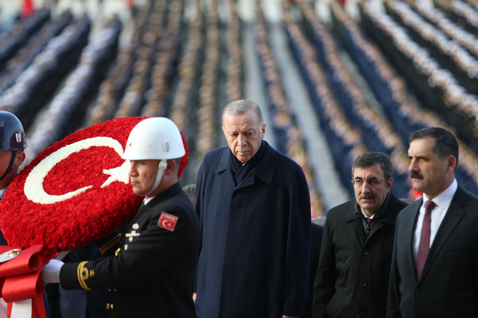 epa10968013 Turkish President Recep Tayyip Erdogan (C) attends a wreath laying ceremony marking the 85th death anniversary of Mustafa Kemal Ataturk at the mausoleum in Ankara, Turkey, 10 November 2023. Mustafa Kemal Ataturk, founder of modern Turkey, served as the country's first President from 1923 to his death on 10 November 1938 during which time Turkey was built into a modern and secular state.  EPA/NECATI SAVAS