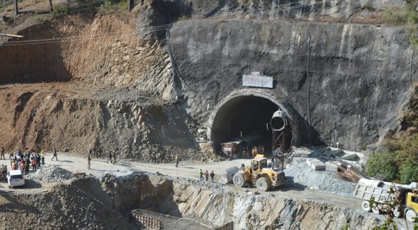 epa10981010 A general view of the tunnel as rescue workers continue to operate at the site of an under-construction tunnel following a collapse, on the Brahmakhal Yamunotri National Highway in Uttarkashi, India, 17 November 2023. The efforts to rescue 40 labourers trapped in an under-construction tunnel in Uttarkashi hit another roadblock after the new machine could not drill further and Col. Deepak Patil, head of the rescue operation indicated that equipment for a possible option 3 is already enroute as rescue workers already drilled up to 24 metres through the rubble but need to drill up to 60 metres to insert 800 mm and 900 mm diameter pipes till an escape passage is created said National Highways and Infrastructure Development Corporation Limited (NHIDCL).  EPA/ABHYUDAYA KOTNALA