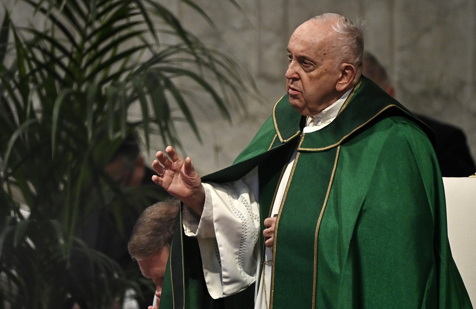 epa10984130 Pope Francis leads a holy mass for the seventh annual World Day of the Poor in Saint Peter's Square, Vatican City, 19 November 2023.  EPA/RICCARDO ANTIMIANI