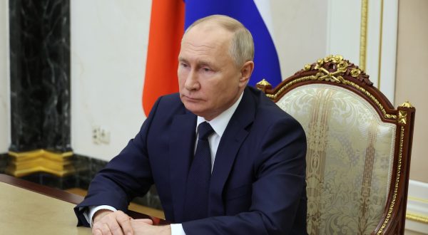 epa10993151 Russian President Vladimir Putin holds a meeting via videoconference with permanent members of the Russian Security Council in Moscow, Russia, 24 November 2023.  EPA/MIKHAEL KLIMENTYEV / SPUTNIK / KREMLIN POOL