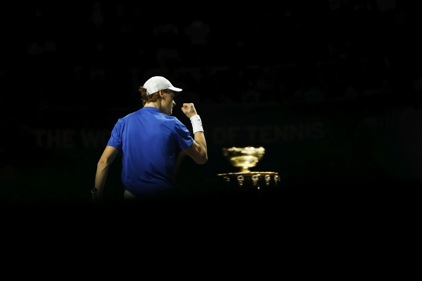 epa10994547 Jannik Sinner of Italy gestures during his 2023 Davis Cup Final 8 semifinals Italy vs Serbia singles match against Novak Djokovic of Serbia in Malaga, Spain, 25 November 2023.  EPA/Jorge Zapata