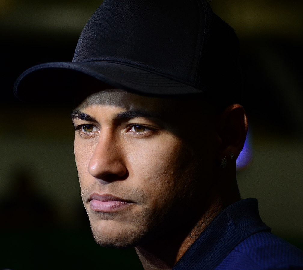 Brasília - O jogador do futebol brasileiro, Neymar Jr, após partida entre Brasil e África do Sul, na estreia da seleção brasileira de futebol masculino nos Jogos Olímpicos Rio 2016 (Gustavo Gomes/Agência Brasil)