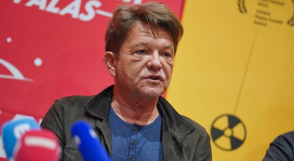 31.10.2023., Cineplexx Palas, Banjaluka (BiH) – U Cineplexxu Palas odrzala se banjalucka premijera filma Cuvari formule. Na pres konferenciji prije projekcije govorili su reditelj, producent i glumac Dragan Bjelogrlic i glumci Alisa Radakovic, Maja Campar, Jovan Jovanovic, Ognjen Micovic i Alexis Manenti. 

  Photo: Dejan Rakita/PIXSELL