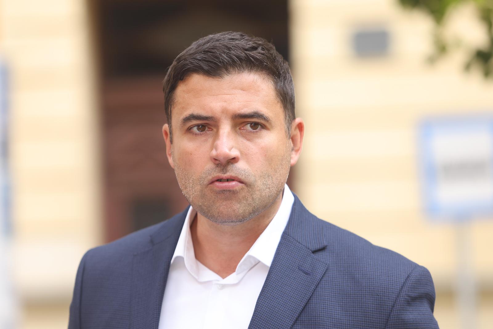 03.09.2023 ,Zagreb - Predsjednik Socijaldemokrata grada Zagreba, Davor Bernardic, odrzao je konferenciju za medije na Ilirskom trgu, ispred Skole za klasicni balet. Photo: Boris Scitar/PIXSELL