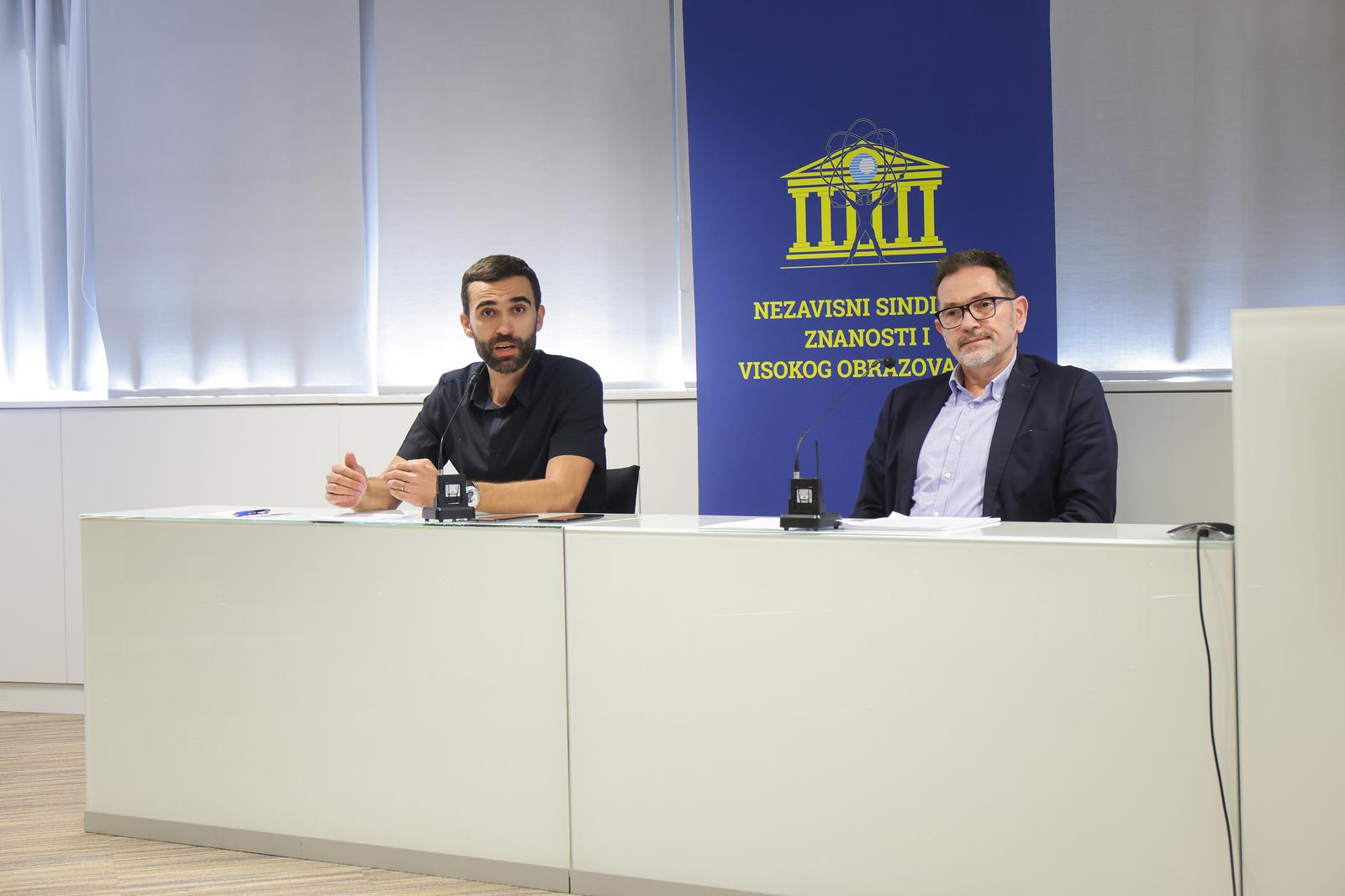 03.10.2023., Zagreb - Konferencija za medije nezavisnog sindikata znanosti i visokog obrazovanja na kojoj su predsjednik Velikog vijeca Predrag Markovic i glavni tajnik Matija Kroflin govoriti o placama u znanosti i visokom obrazovanju.  Photo: Luka stanzl/PIXSELL