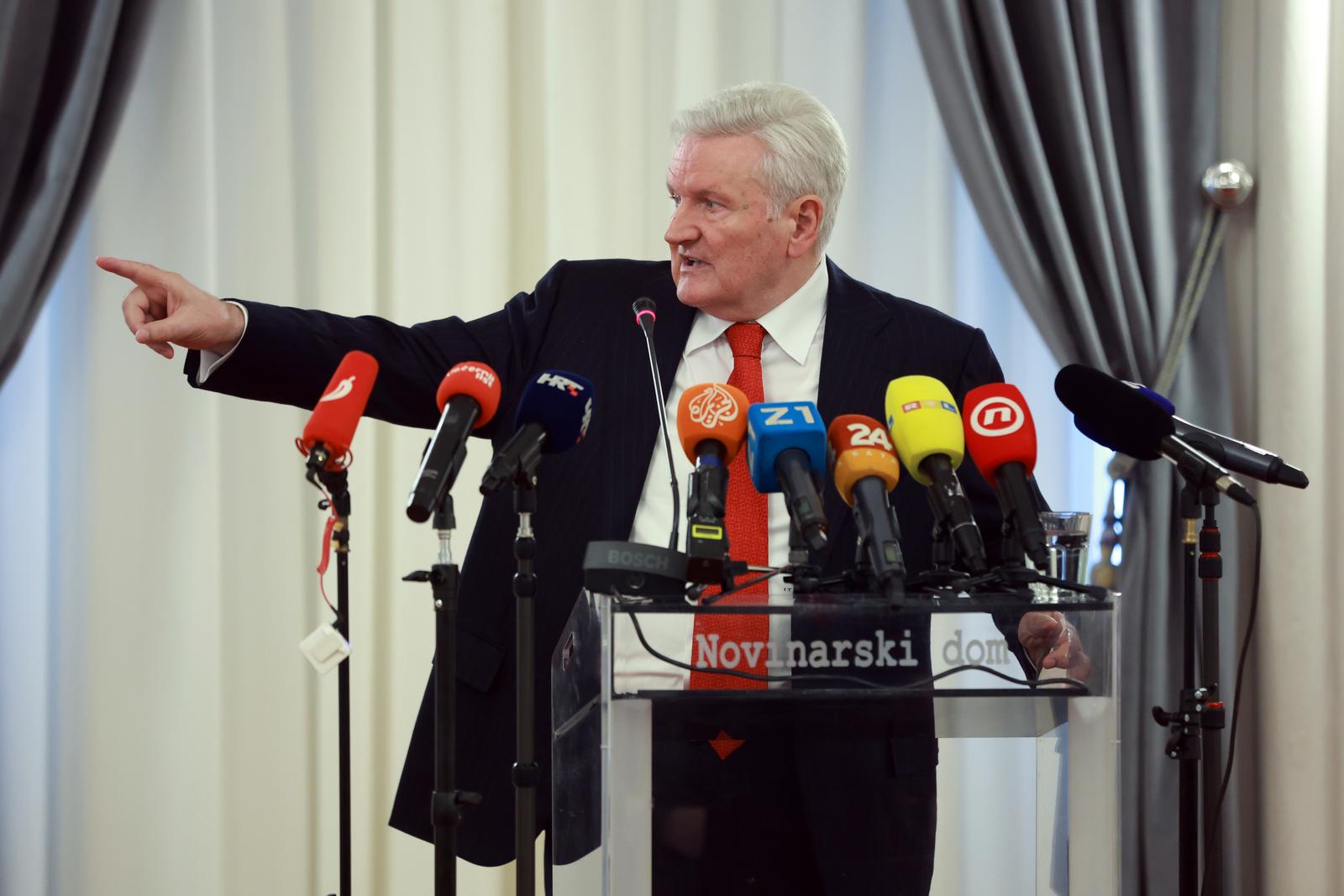 04.04.2023.,Zagreb - Bivsi vlasnik Agrokora Ivica Todoric odrzao je konferenciju za novinare. Teme koje je najavio su uloga izvanredne uprave Agrokora u kreiranju insolventnosti grupe Agrokor te financijsko- poslovno stanje Fortenove u odnosu na Agrokor. Photo: Sanjin Strukic/PIXSELL