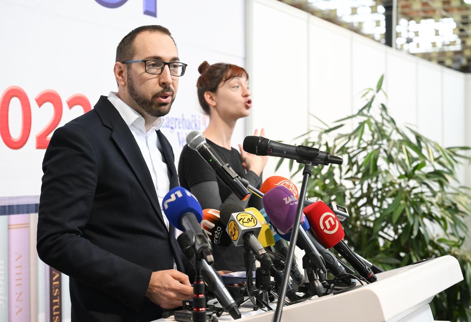 07.11.2023., Zagreb - Na Zagrebackom velesajmu otvoren je 45. medjunarodni sajam knjiga Interliber. gradonacelnik Zagreba Tomislav Tomasevic Photo: Davorin Visnjic/PIXSELL