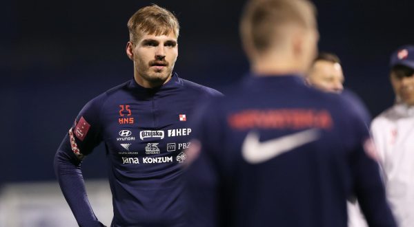 08.11.2021., Stadion Maksimir, Zagreb - Trening hrvatske nogometne reprezentacije u pripremama za utakmice protiv Malte i Rusije u kvalifikacijama za Svjetsko prvenstvo u Kataru. Marin Pongracic. Photo: Luka Stanzl/PIXSELL