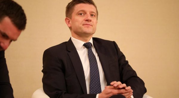 09.11.2022., Opatija - Jubilarno 30. savjetovanje ekonomista u Grand Hotelu Adriatic, pod nazivom "Ekonomska politika Hrvatske u 2023.". Panel "Inflacija i ekonomska politika: Nacionalni i EU kontekst". Panelisti i moderatori: Katarina Bacic (moderator), Hrvoje Simovic, Zdravko Maric, Marijana Ivanov, Maroje Lang, Branko Grcic i Josip Tica(moderator).  Photo: Goran Kovacic/PIXSELL