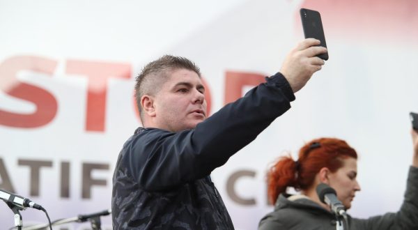 12.04.2018., Split - Prosvjed gradjana na rivi protiv ratifikacije Istanbulske konvencije u organizaciji Gradjanske inicijative "Hrvatska protiv ratifikacije Istanbulske konvencije". Prosvjedom se zeli izraziti nezadovoljstvo nametanjem ideologije u obrazovni sustav i sudstvo. Velimir Bujanec Photo: Ivo Cagalj/PIXSELL