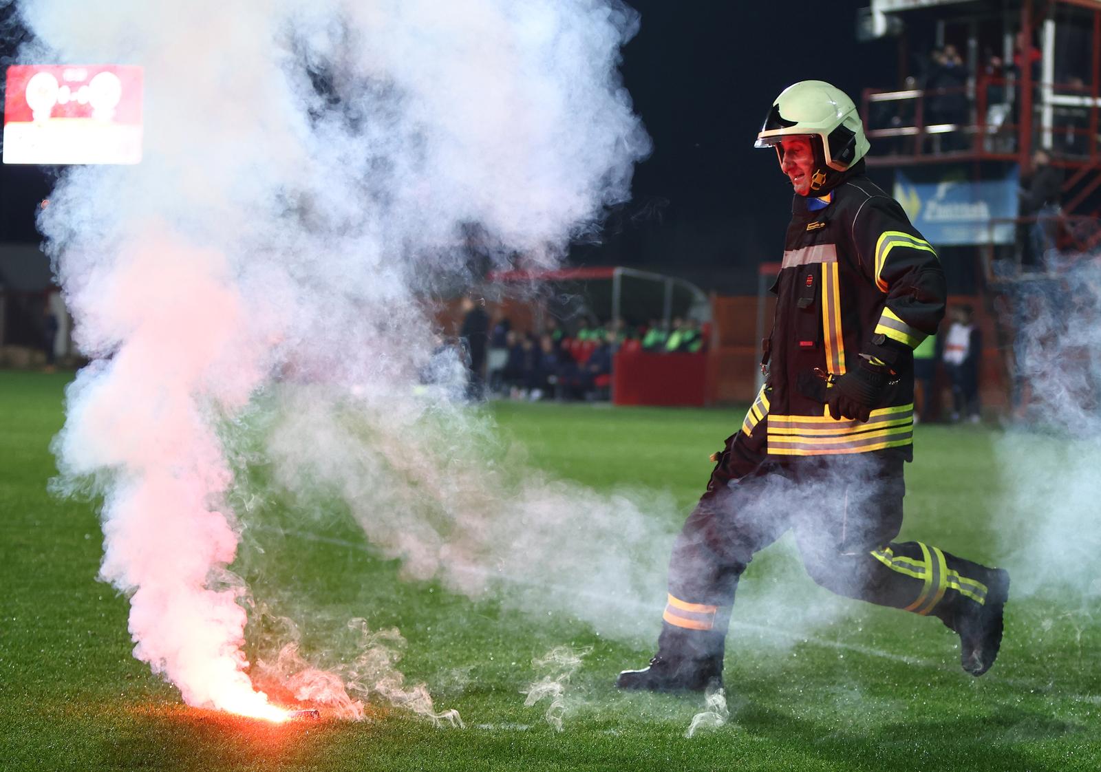 13.11.2023  Mostar: FK Velez je nakon tri godine uspio pobijediti gradskog rivala HSK Zrinjski u derbiju odigranom na stadionu "Rodjeni"  Photo: Denis Kapetanovic/PIXSELL