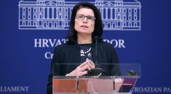 14.11.2023., Zagreb - Na konferenciji za medije SDP-a odrzanoj u Saboru o temi "(Ne)jednake place izmedju zena i muskaraca iz perspektive svijeta, Europske unije i Republike Hrvatske" govorilla je Andreja Maric.
 Photo: Patrik Macek/PIXSELL