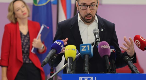 14.11.2023., Zagreb - Otvorenje novog objekta Djecjeg vrtica Markusevec u Ulici Vladimira Vidrica u Sesvetama. gradonacelnik Zagreba Tomislav Tomasevic Photo: Marko Prpic/PIXSELL