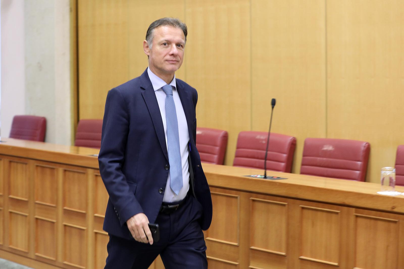 15.11.2023., Zagreb - Sabor 19. sjednicu nakon slodobnih govora zastupnika nastavlja raspravom o upravljanju nekretninama i pokretninama u vlasnistvu Republike Hrvatske.
 Photo: Patrik Macek/PIXSELL