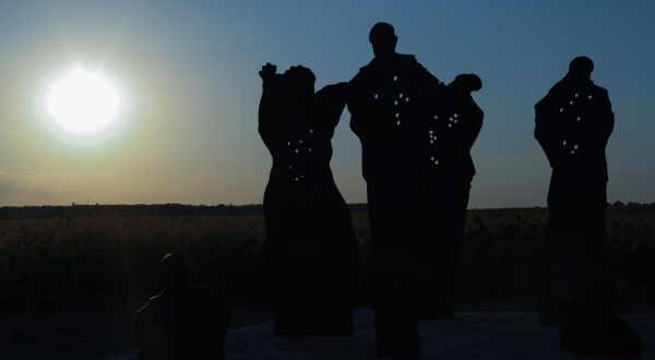 16.08.2022., Vukovar - U spomen na zrtve Ovcare ubijene za vrijeme srpske agresije na Republiku Hrvatsku  1991. godine a 30 godina od najvece razmjene zatocenika srpskih koncentracijskih logora, podignut je spomenik "Ovcara". Photo: Dubravka Petric/PIXSELL