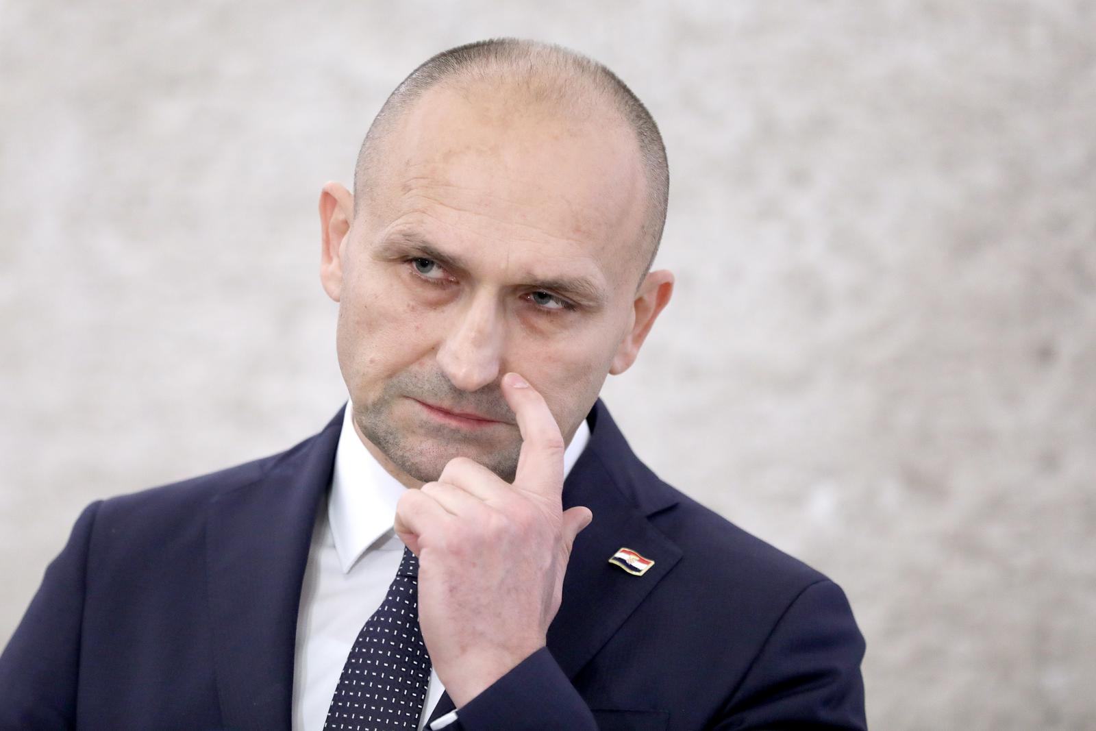 16.11.2023., Zagreb - Sabor je na danasnjom glasovanju potvrdio imanovanje novog ministra obrane Ivana Anusica, koji ja odmah nakon prisege odrzao konferenciju za medije
 Photo: Patrik Macek/PIXSELL