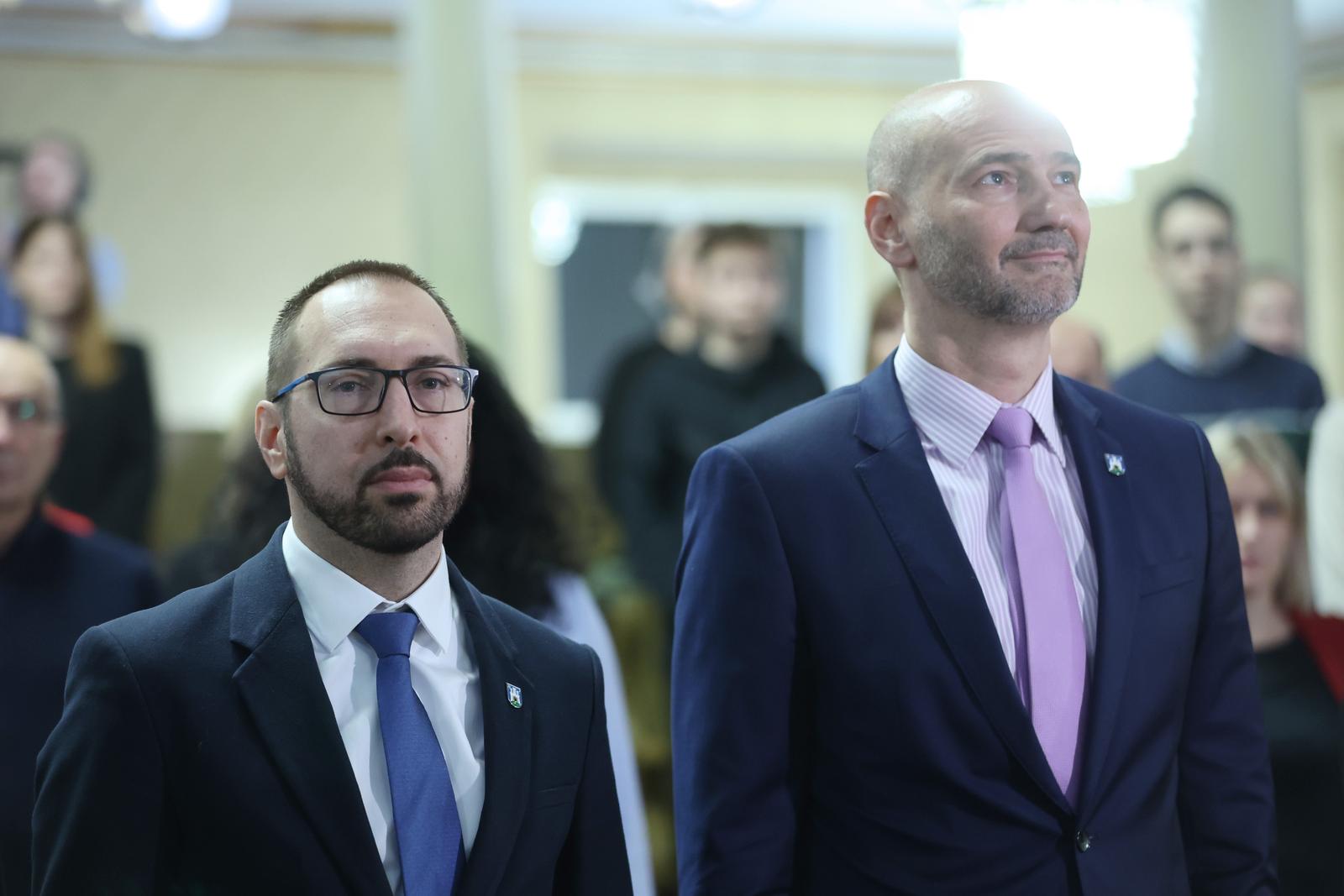 16.11.2023., Zagreb - Starogradska vijecnica. U povodu Medjunarodnog dana tolerancije odrzana je svecanost na kojoj se Nagrada "Luka Ritz - Nasilje nije hrabrost" dodijelila Nini Drazin i Dori Kubinger. Na svecanosti je sudjelovao gradonacelnik Zagreba Tomislav Tomasevic i predsjednik Gradske skupstine Josko Klisovic te ostali gosti. Photo: Sanjin Strukic/PIXSELL
