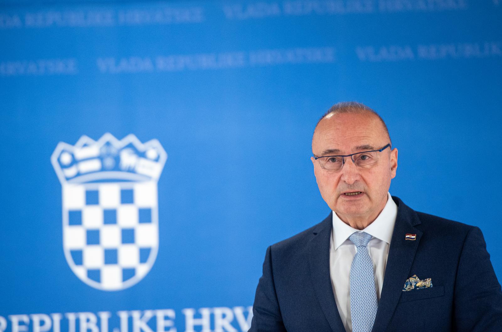 16.11.2023., Zagreb - Ministar Gordan Grlic Radman dao je izjavu za medije nakon sjednice Vlade. Photo: Neva Zganec/PIXSELL