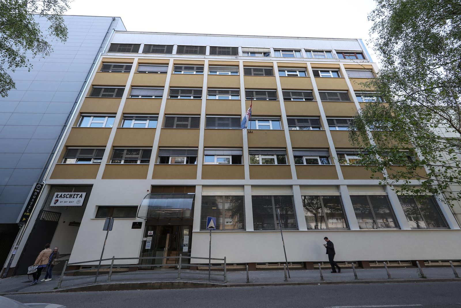 Zagreb: Zgrada Hrvatskog zavoda za mirovinsko osiguranje u Trpimirovoj 4 17.04.2019., Zagreb- Trpimirova 4, Hrvatski zavod za mirovinsko osiguranje. Podrucni ured Zagreb.rPhoto: Robert Anic/PIXSELL