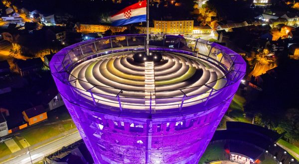 17.11.2023., Vukovar - Pogled iz zraka na Vukovarski vodotoranj osvjetljen ljubicastom bojom povodom Svjetskog dana prijevremeno rodjene djece. Photo: Davor Javorovic/PIXSELL