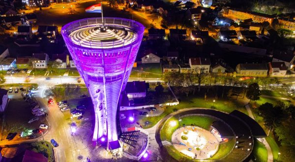 17.11.2023., Vukovar - Pogled iz zraka na Vukovarski vodotoranj osvjetljen ljubicastom bojom povodom Svjetskog dana prijevremeno rodjene djece. Photo: Davor Javorovic/PIXSELL