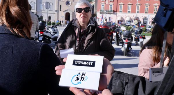 18.12.2022., Split - Veliki odaziv volontera i Splicana na 21. humanitarnu akciju "A di si ti" od koje skupljeni prilozi idu u korist udruge MoSt. Photo: Ivo Cagalj/PIXSELL
