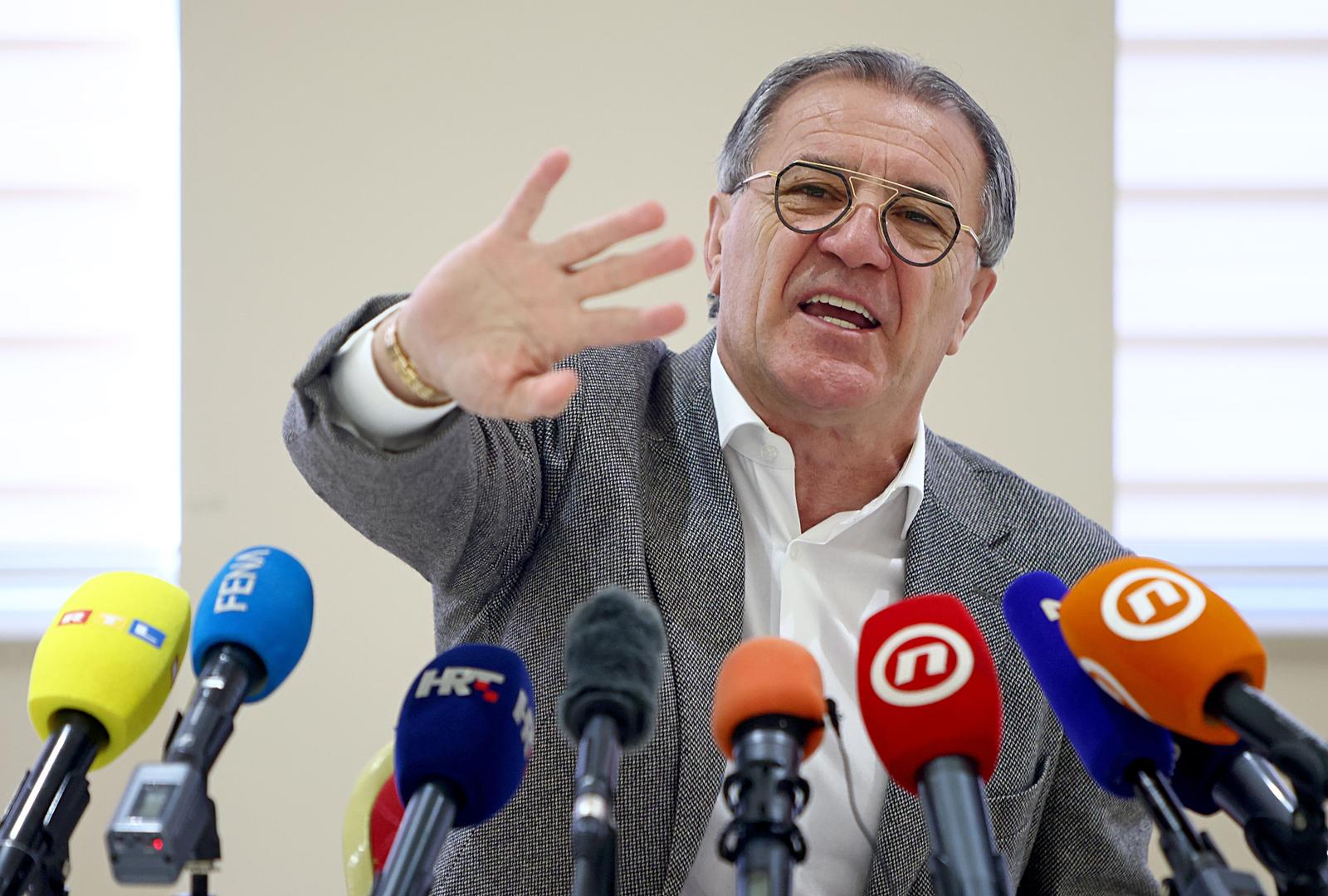 19.01.2023., Mostar - Zdravko Mamic odrzao konferenciju za medije u dvorani Princess hotela Mepas. Photo: Denis Kapetanovic/PIXSELL