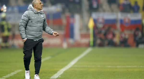 19.11.2023., stadion Bilino Polje, Zenica, Bosna i Hercegovina - Kvalifikacije za UEFA Euro 2024, skupina J, Bosna i Hercegovina - Slovacka. Izbornik slovacke reprezentacije Francesco Calzona. Photo: Armin Durgut/PIXSELL