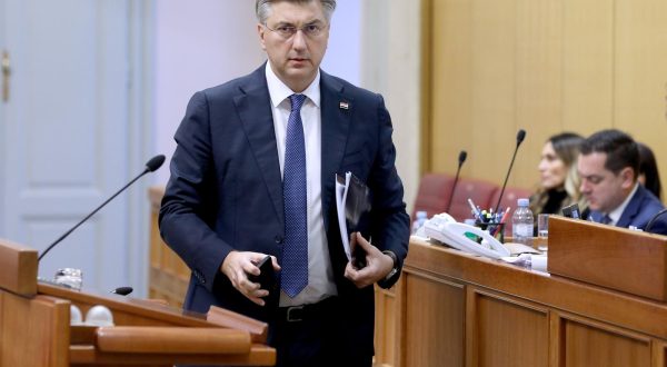 21.11.2023., Zagreb - Nakon slobodnih govora zastupnika, Sabor 19. sjednicu nastavlja raspravom o Prijedlogu drzavnog proracuna Republike Hrvatske za 2024. godinu i projekcija za 2025. i 2026. godinu.
 Photo: Patrik Macek/PIXSELL