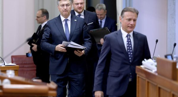 21.11.2023., Zagreb - Nakon slobodnih govora zastupnika, Sabor 19. sjednicu nastavlja raspravom o Prijedlogu drzavnog proracuna Republike Hrvatske za 2024. godinu i projekcija za 2025. i 2026. godinu.
 Photo: Patrik Macek/PIXSELL