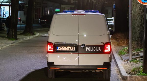 22.01.2022.,  Mostar -  Na podrucju naselja Balinovac doslo je do sukoba navijaca u kojima je jedna osoba zadobila ozljede, policijska istraga je u tijeku. Photo: Denis Kapetanovic/PIXSELL