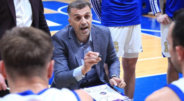 22.11.2023., KC Drazen Petrovic, Zagreb - Alpe Adria Cup, 04.kolo, KK Dinamo Zagreb - KK Spisski Rytieri. Trener KK Dinamo Josip Sesar Photo: Luka Batelic/PIXSELL
