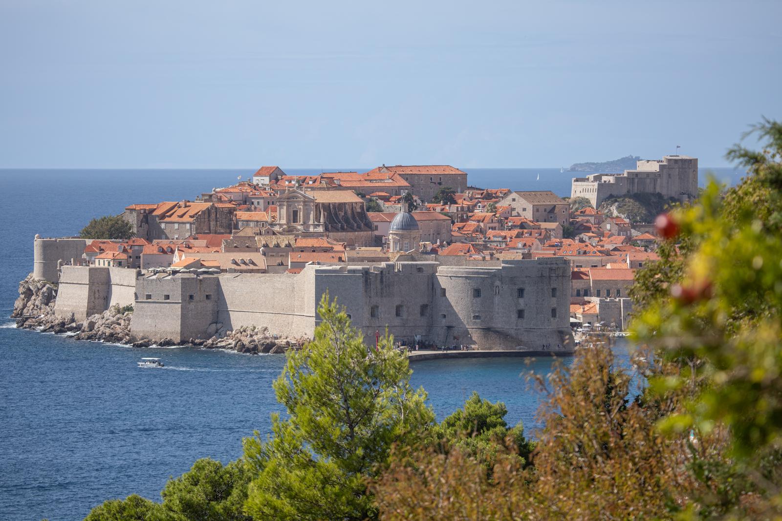 24.09.2023., Plaza Banje, Dubrovnik - Gradski kadrovi. Photo: Grgo Jelavic/PIXSELL