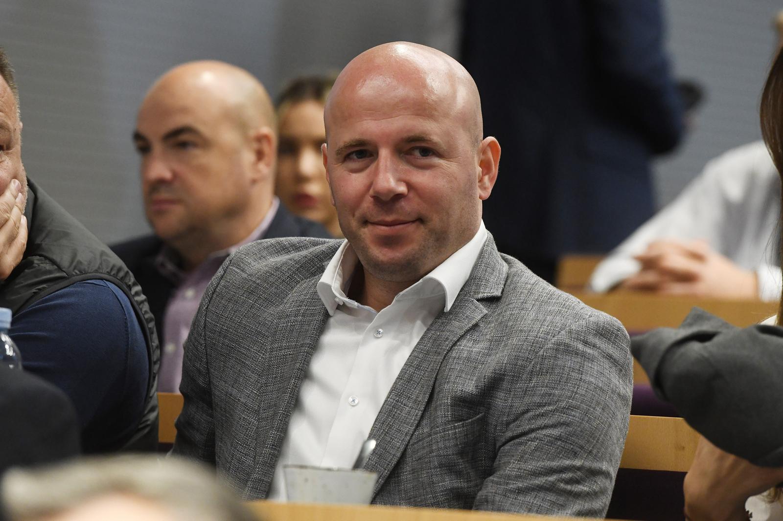 24.10.2023., Vodice - Obracanje medijima Marijana Kustica predsjednika Hrvatskog nogogometnog saveza nakon 3. Sabora hrvatskog nogometa.
 Photo: Hrvoje Jelavic/PIXSELL