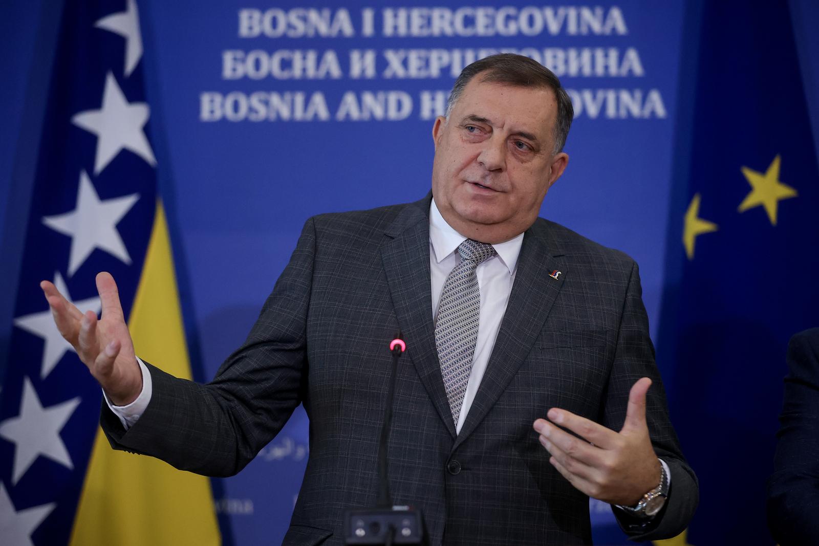 26.10.2023., Sarajevo, Bosna i Hercegovina - Konferencija za medije nakon sastanka parlamentarnih stranaka koje cine vecinu na drzavnom nivou. predsjednik Republike Srpske Milorad Dodik Photo: Armin Durgut/PIXSELL