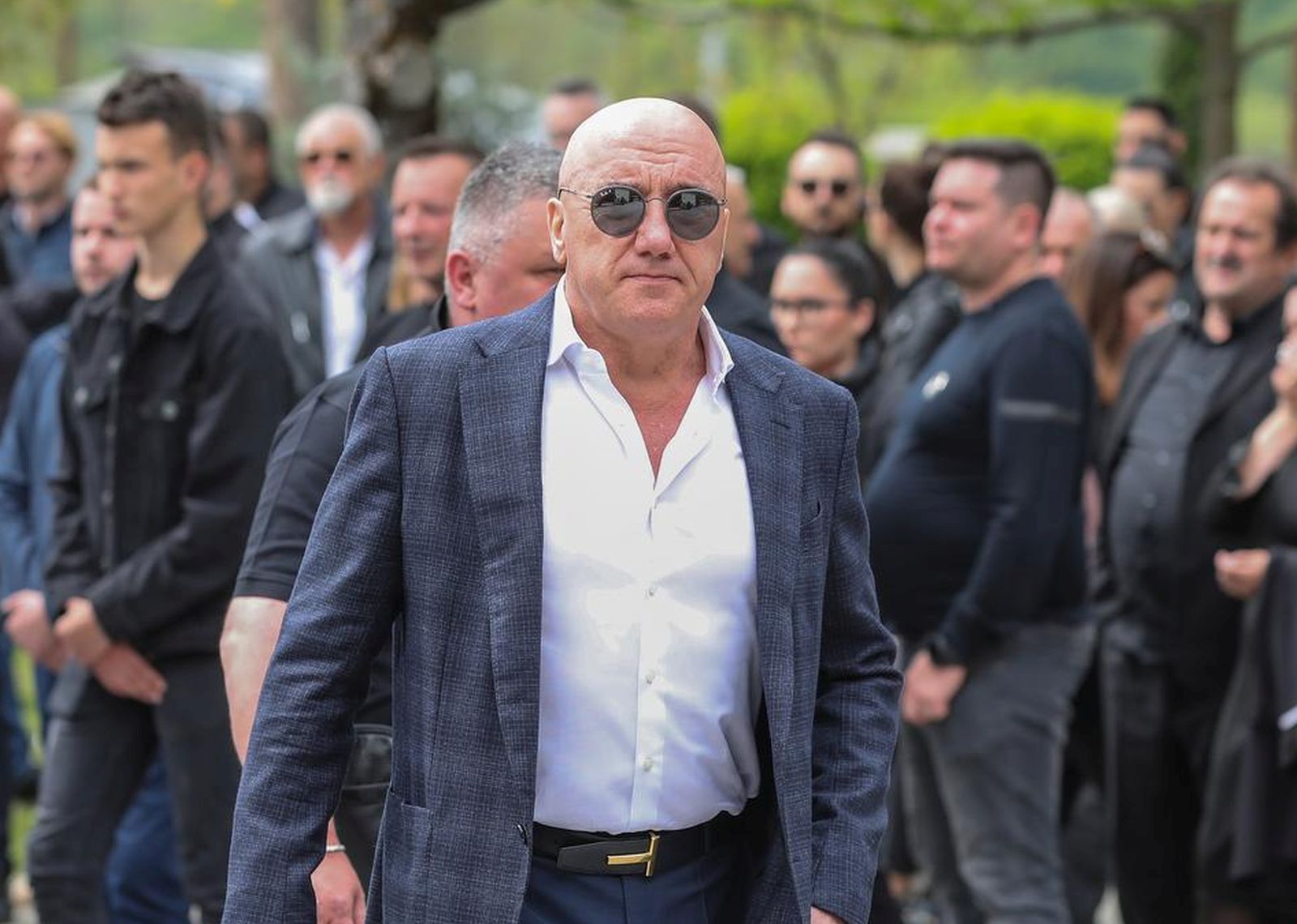 28.04.2023., Zagreb - Pogreb Tomislava Sablje, koji je ubijen u nocnom klubu "Ritz", odrzan je na groblju Markovo Polje. Optuzenik iz Uskokove akcije Tebra Tomislav Sabljo ubijen je hicima iz vatrenog oruzja u nakon fizickog sukoba vise osoba.   Zoran Pripuz Photo: Jurica Galoic/PIXSELL