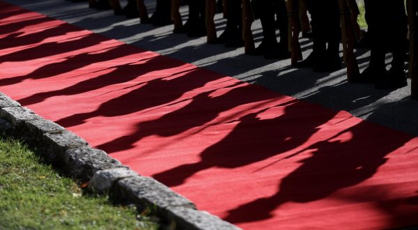 28.09.2023., Sarajevo, Bosna i Hercegovina - Ministar obrane BiH Zukan Helez, primio je u posjetu ministra obrane Republike Hrvatske Marija Banozica. Photo: Armin Durgut/PIXSELL