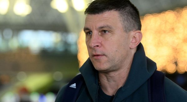 28.11.2023., Zagreb - Nogometasi Dinama stigli su u Zracnu luk "dr. Franjo Tudjman" odkuda ce otputovati u Kazahstan na utakmicu 5. kola UEFA Konferencijske lige protiv Astane. Trener Dinama Sergej Jakirovic dao je izjavu medijima. Photo: Marko Lukunic/PIXSELL