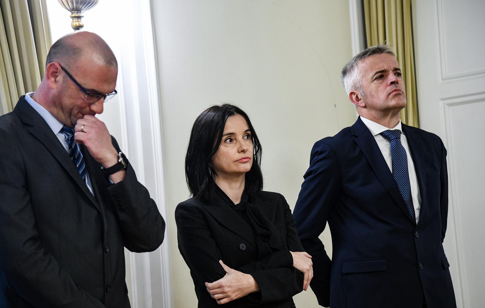 29.11.2023., Zagreb  - Izjave nakon sastanka u Banskim dvorima u vezi suzbijanja africke svinjske kuge. ministrica poljoprivrede Marija Vuckovic, drzavni tajnik u Ministarstvu poljoprivrede Mladen Pavic Photo: Josip Regovic/PIXSELL