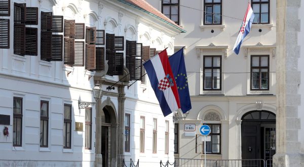 30.07.2021., Zagreb - Nakon jucer odradjene sjednice Vlade utihnuli su Banski dvori. Ljetna stanka za ministre traje do 19. kolovoza za kada je zakazana iduca sjednica, a do tada “kucu cuva” potpredsjednik Medved. rPhoto: Patrik Macek/PIXSELL