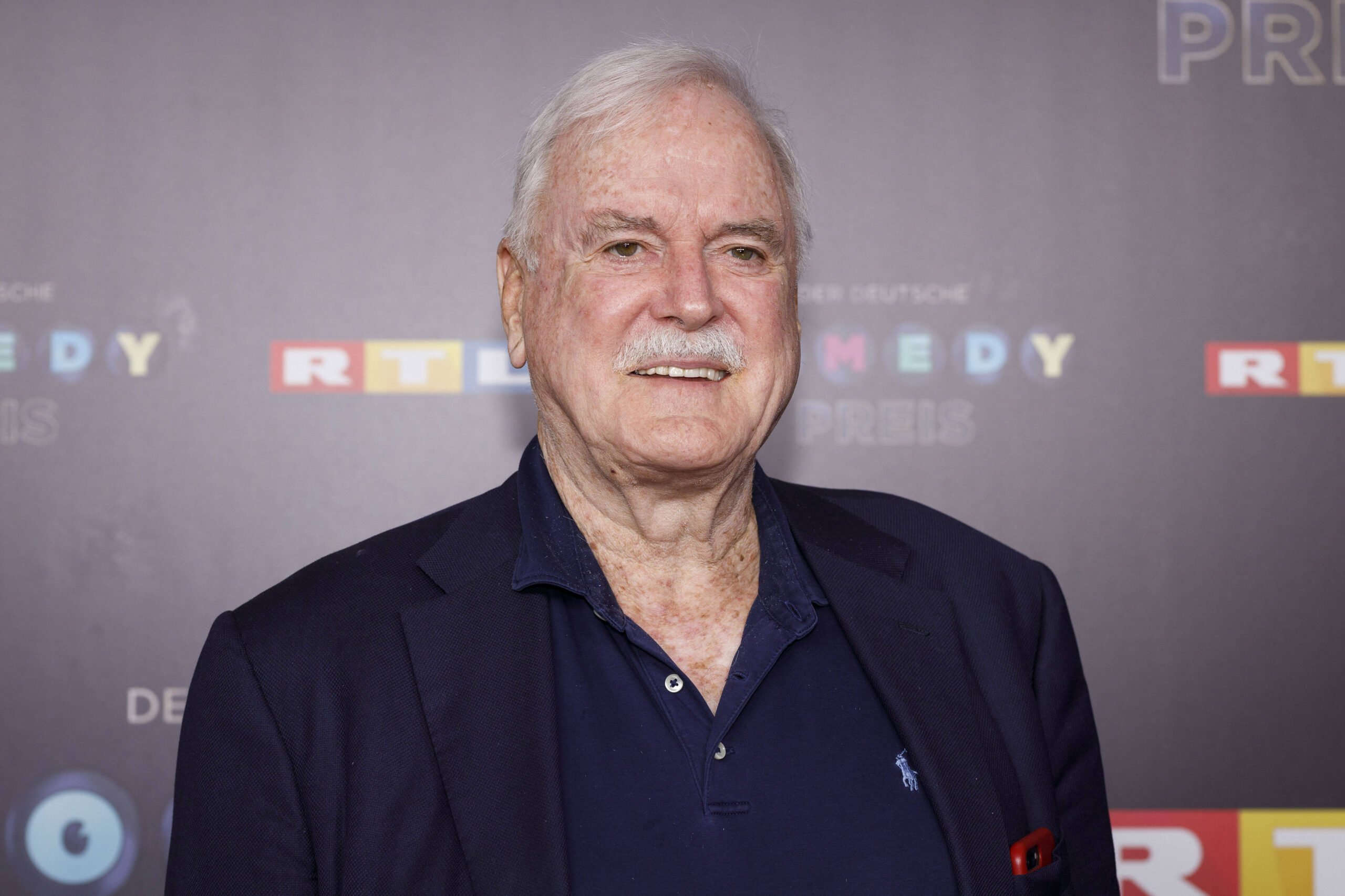 John Cleese bei der Verleihung des 23. Deutschen Comedypreises 2019 im Studio in Köln Mühlheim. Köln, 02.10.2019  John Cleese at the presentation of the 23 German Comedy Award 2019 in the Studio in Cologne Mühlheim Cologne, 02 10 2019 Foto:xC.xHardtx/xFuturexImage
