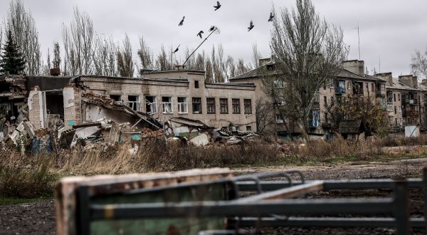 epa10966196 A damaged school building in Chasiv Yar, near the frontline in the Donetsk region, Ukraine, 09 November 2023, amid the Russian invasion. Russian troops entered Ukrainian territory in February 2022, starting a conflict that has provoked destruction and a humanitarian crisis.  EPA/OLEG PETRASYUK