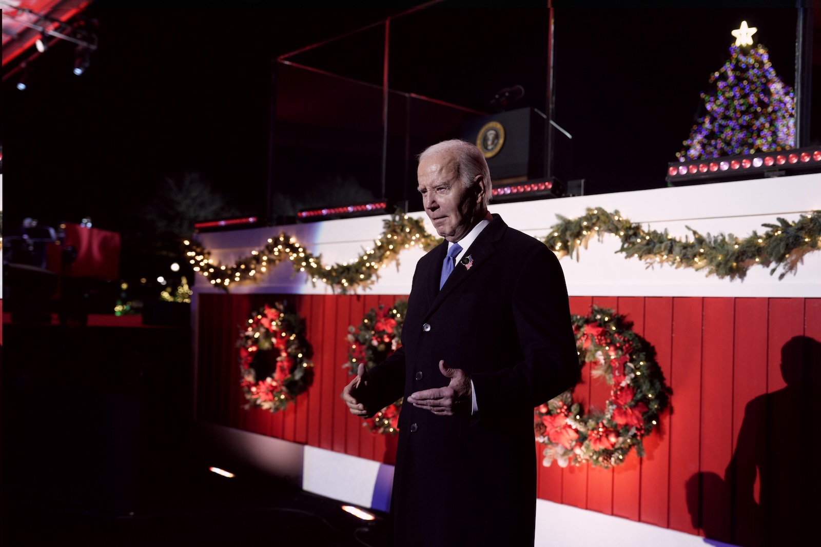 epa11004889 US President Joe Biden participates in the National Christmas Tree lighting ceremony on the White House Ellipse in Washington, DC, USA, 30 November 2023. The lighting of the tree is an annual tradition attended by the US President and the First Family. President Calvin Coolidge lit the first National Christmas tree, a 14.6-meter-high Balsam fir, in 1923.  EPA/YURI GRIPAS / ABACA PRESS