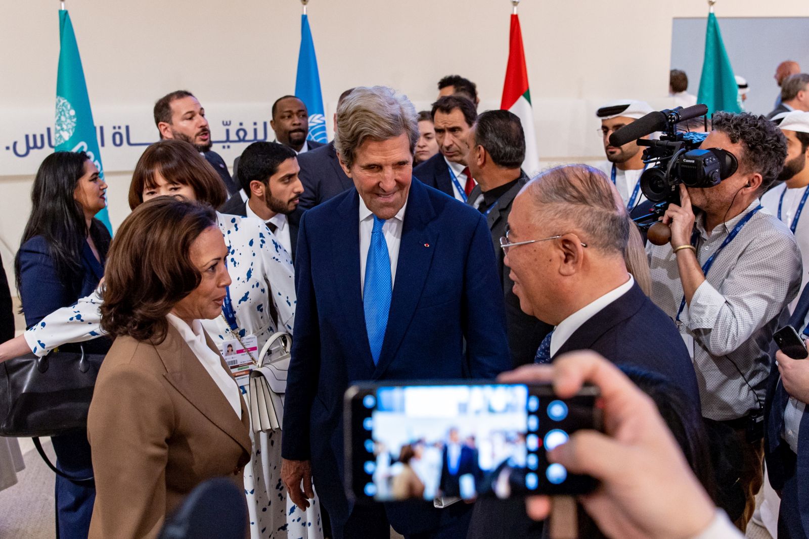 epa11007331 Kamala Harris (L), Vice President of the United States of America, speaks with the United States' Special Presidential Envoy for Climate John Kerry (C) and China's special envoy for climate change Xie Zhenhua (R) during the UN Climate Change Conference COP28, in Dubai, United Arab Emirates, 02 December 2023. The 2023 United Nations Climate Change Conference (COP28), runs from 30 November to 12 December, and is expected to host one of the largest number of participants in the annual global climate conference as over 70,000 estimated attendees, including the member states of the UN Framework Convention on Climate Change (UNFCCC), business leaders, young people, climate scientists, Indigenous Peoples and other relevant stakeholders will attend.  EPA/MARTIN DIVISEK
