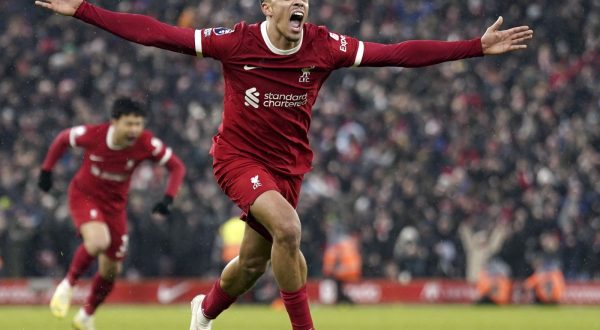 epa11009353 Trent Alexander-Arnold of Liverpool celebrates after scoring the 4-3 leading goal during the English Premier League soccer match between Liverpool FC and Fulham FC, in Liverpool, Britain, 03 December 2023.  EPA/TIM KEETON EDITORIAL USE ONLY. No use with unauthorized audio, video, data, fixture lists, club/league logos, 'live' services or NFTs. Online in-match use limited to 120 images, no video emulation. No use in betting, games or single club/league/player publications.
