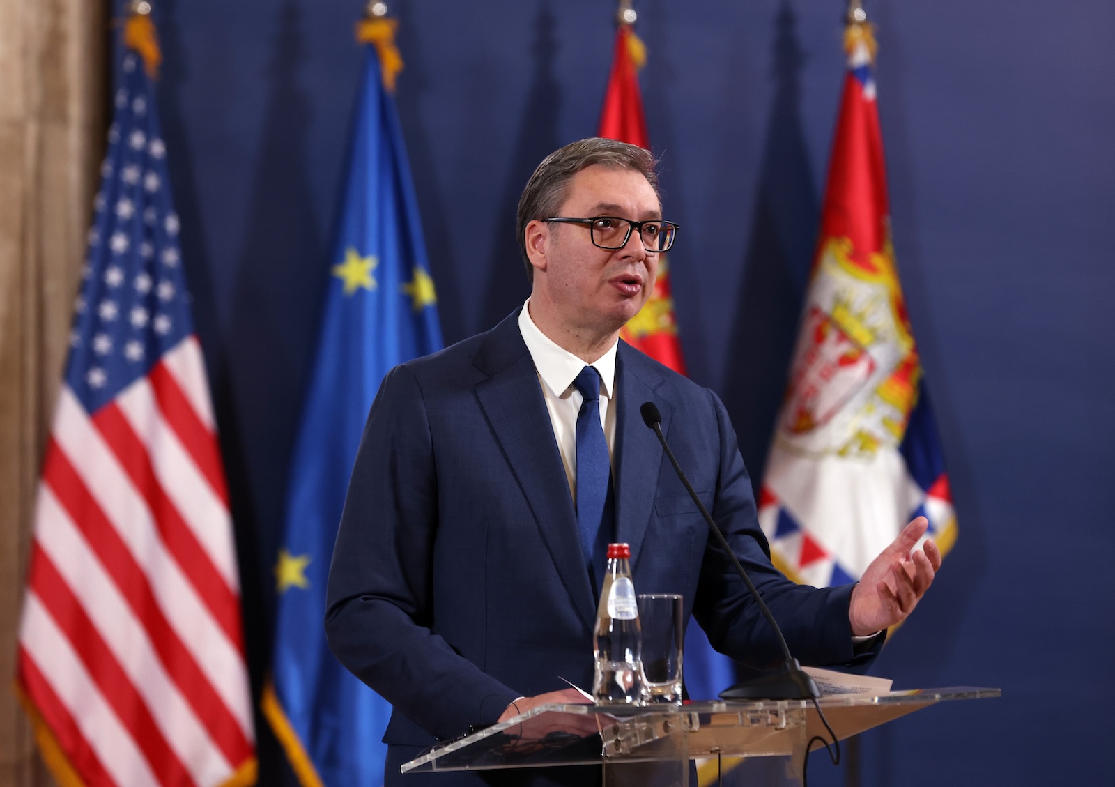 epa11013425 Serbian President Aleksandar Vucic addresses a joint press conference with US entrepreneur and co-founder of Apple Inc. Steve Wozniak (not pictured) following their meeting in Belgrade, Serbia, 06 December 2023. Vucic announced that Wozniak and his wife Janet will be granted Serbian citizenship in the coming days.  EPA/ANDREJ CUKIC